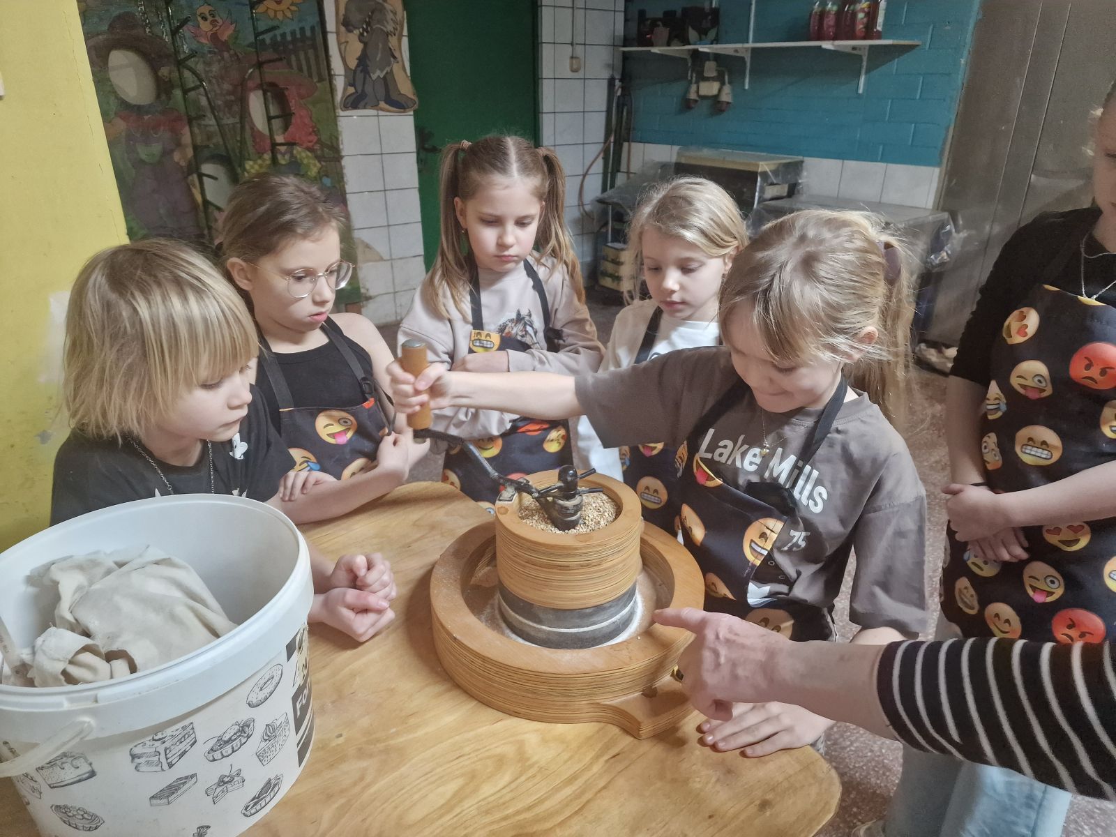 Zdjęcie: Od mąki do wypieku – warsztaty piekarnicze klas 1–3