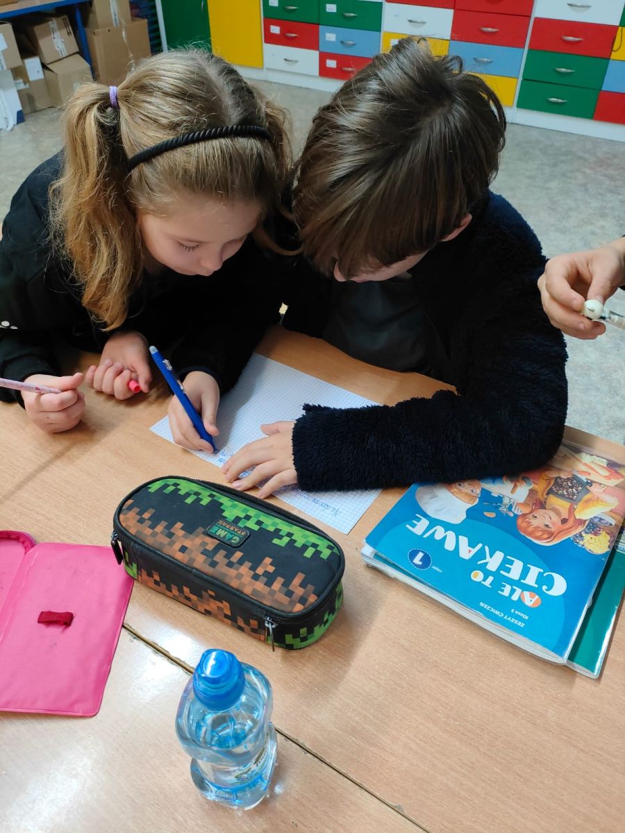 Zdjęcie: Dyktando biegane.