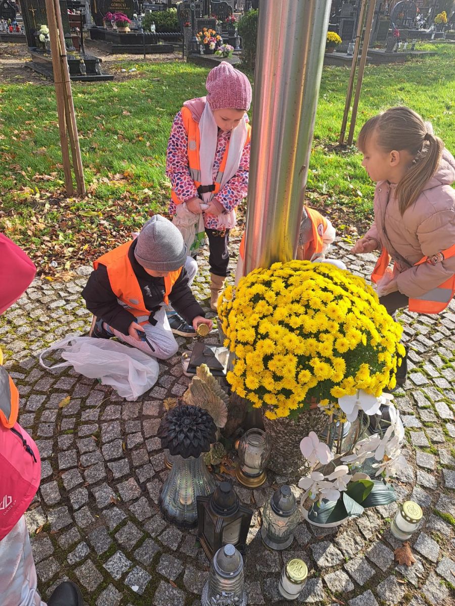 Zdjęcie: Wszystkich Świętych - czas zadumy i refleksji.