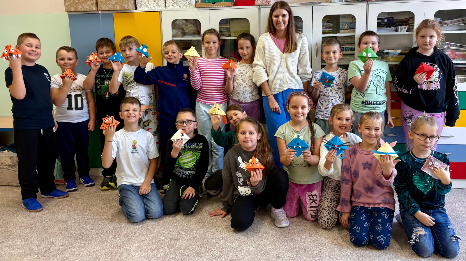 Zdjęcie: Zakładki do książek wykonane techniką origami.